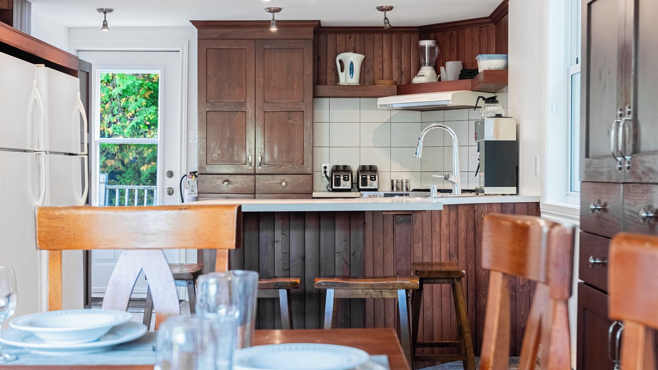 Photo of Kitchen in Les Pays-d'en-Haut Regional County Municipality