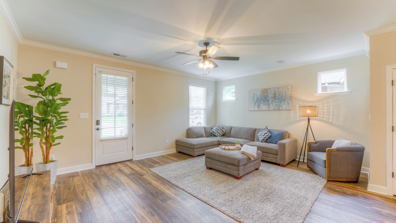 Photo of Livingroom in Crosstown