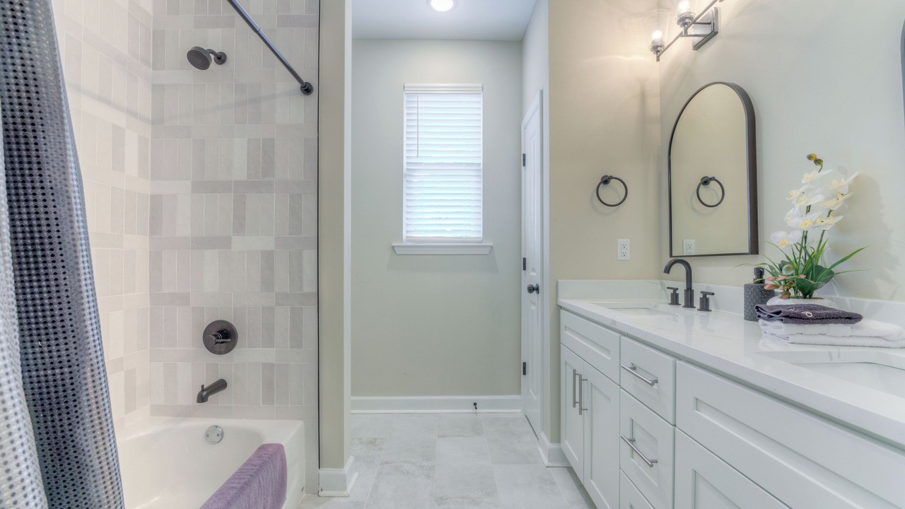 Photo of Bathroom in Crosstown