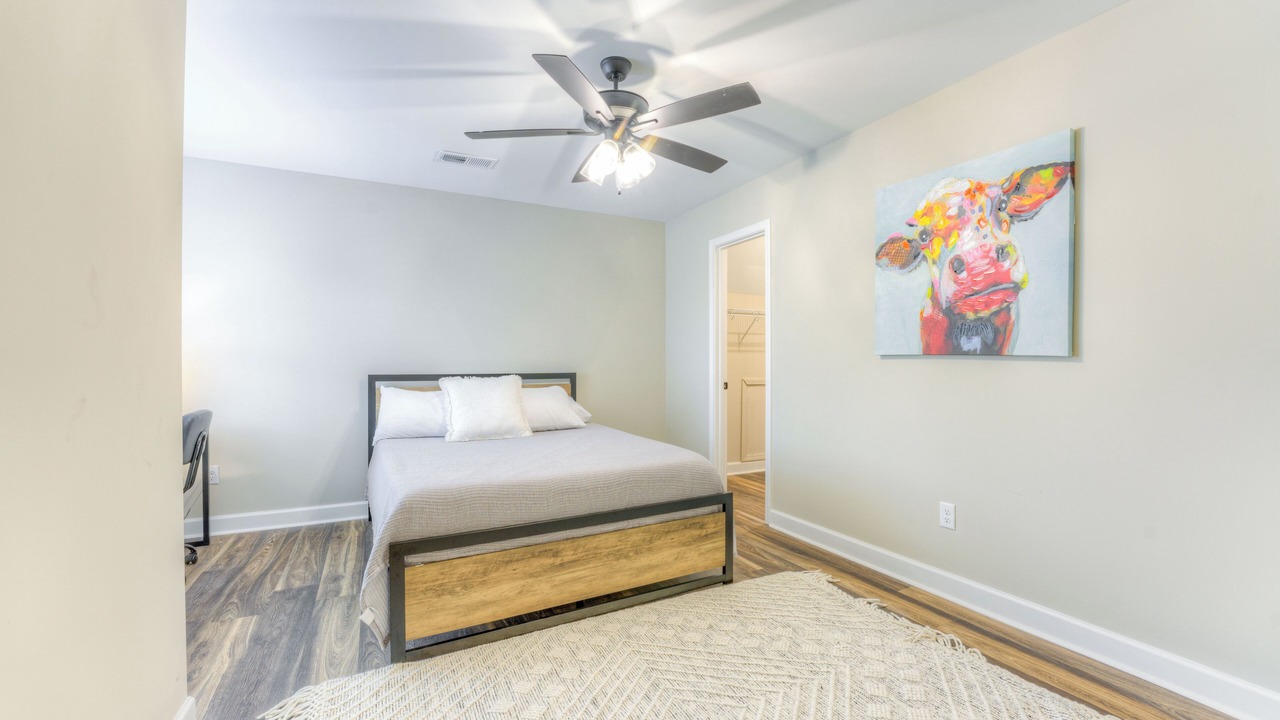 Photo of Bedroom in Crosstown