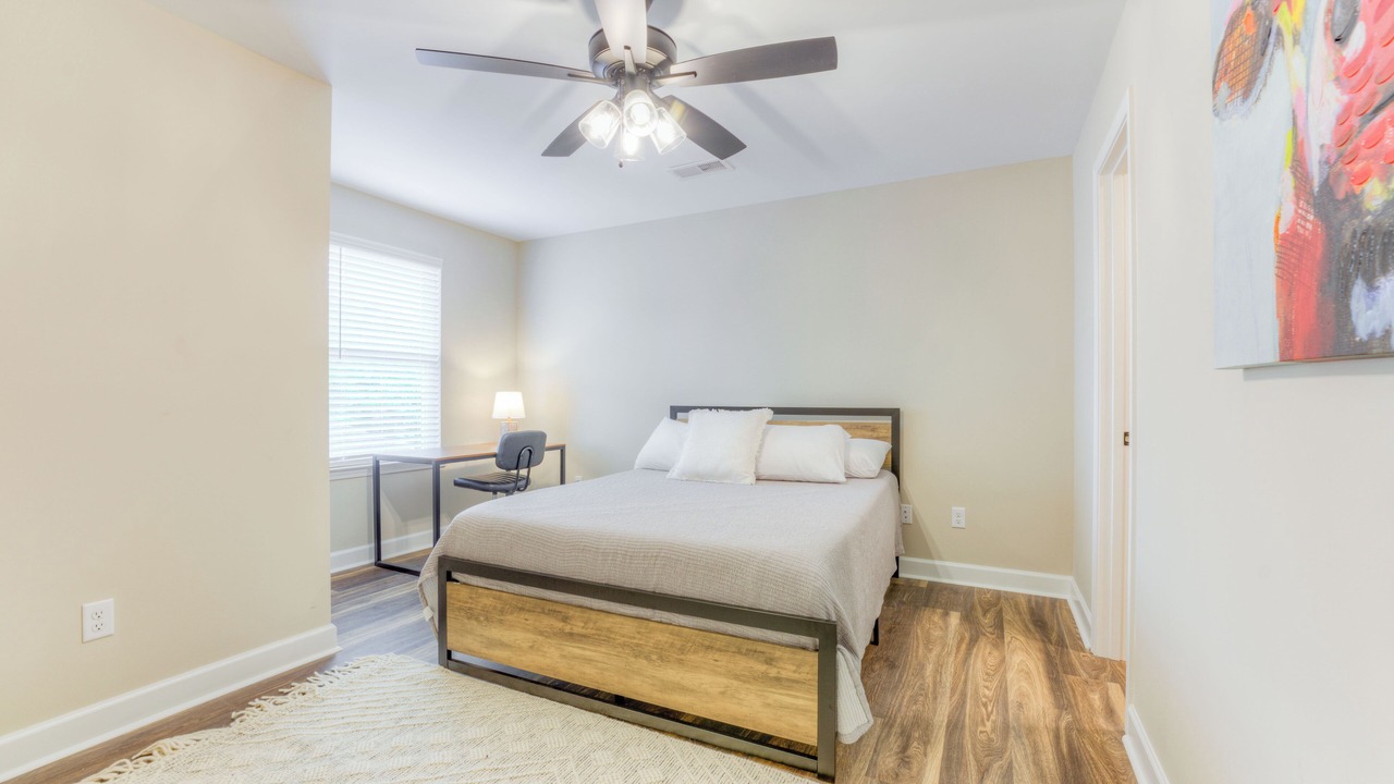 Photo of Bedroom in Crosstown