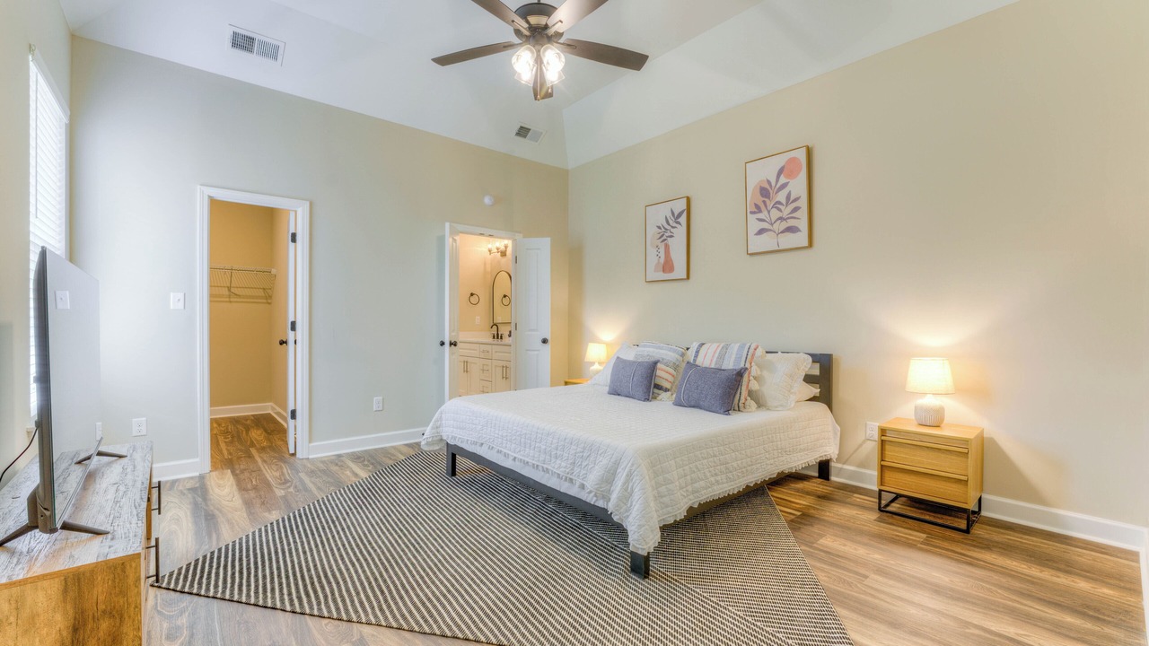 Photo of Bedroom in Crosstown