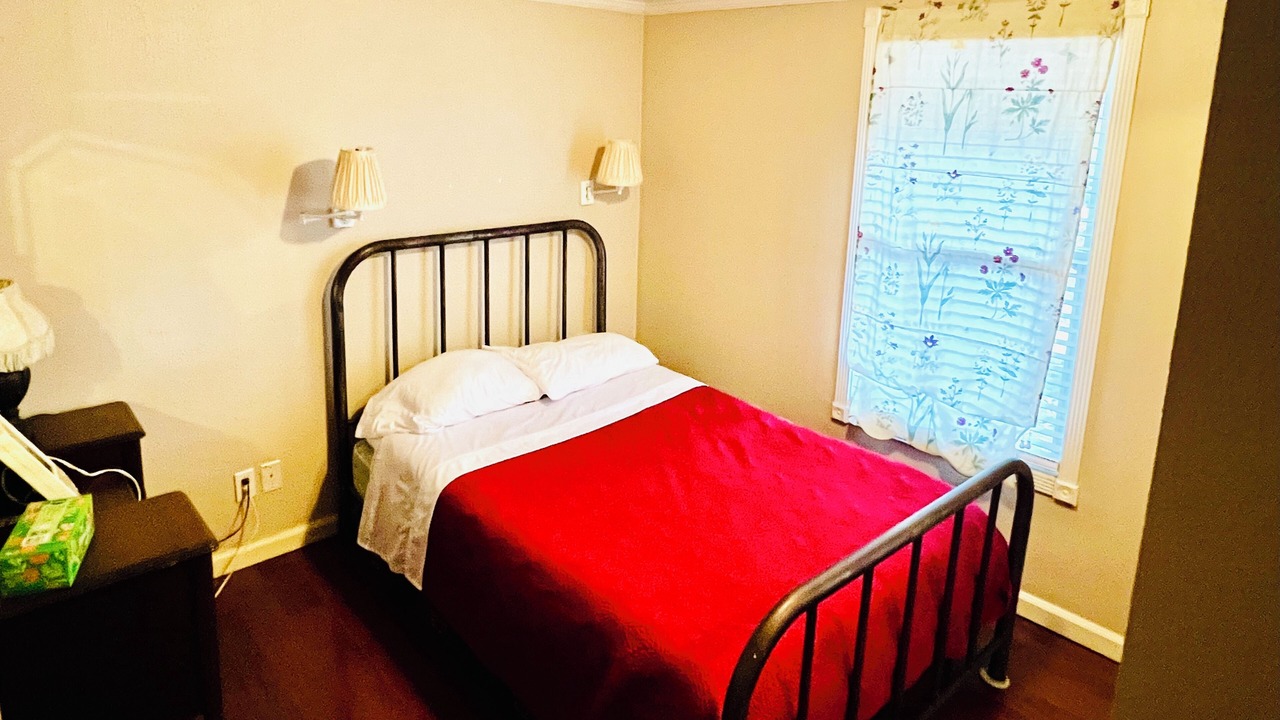 Photo of Bedroom in Lake Houston