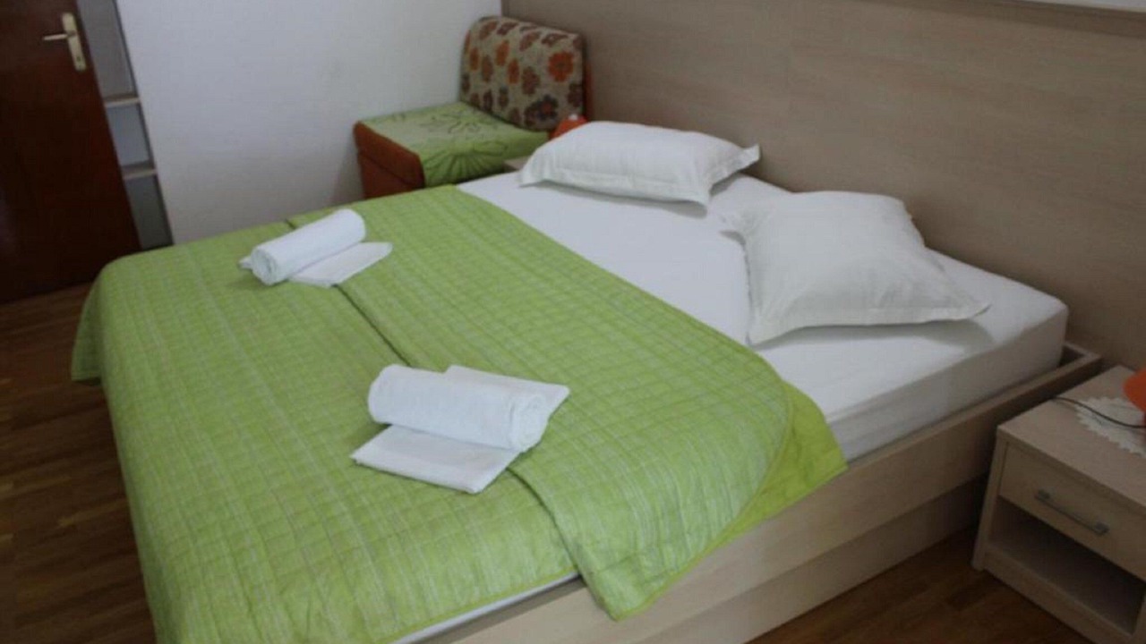 Photo of Bedroom in Brist