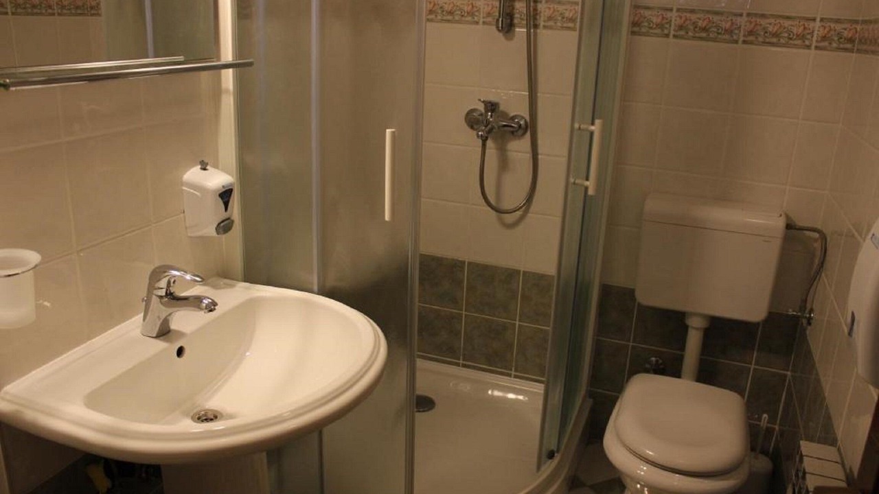 Photo of Bathroom in Brist