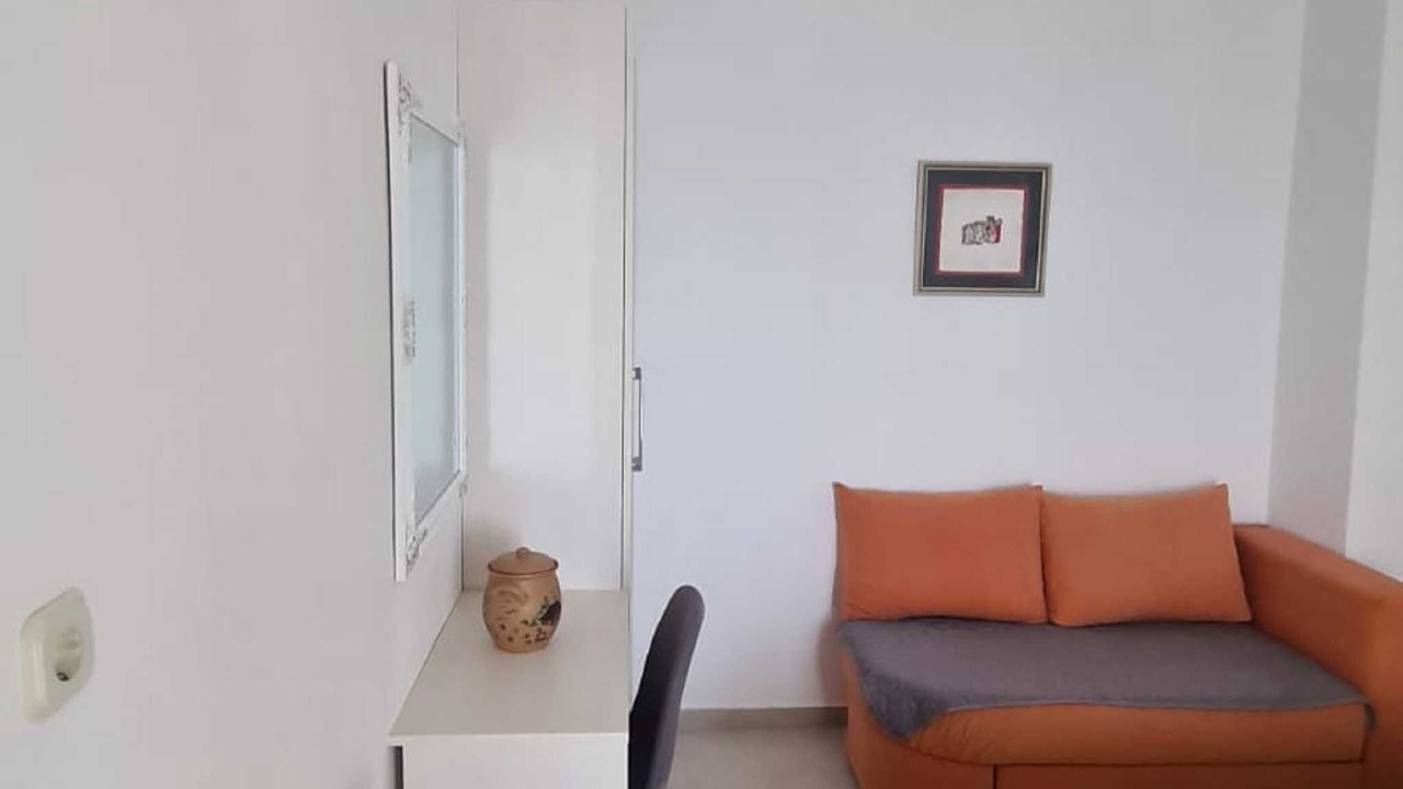 Photo of Bedroom in Brist