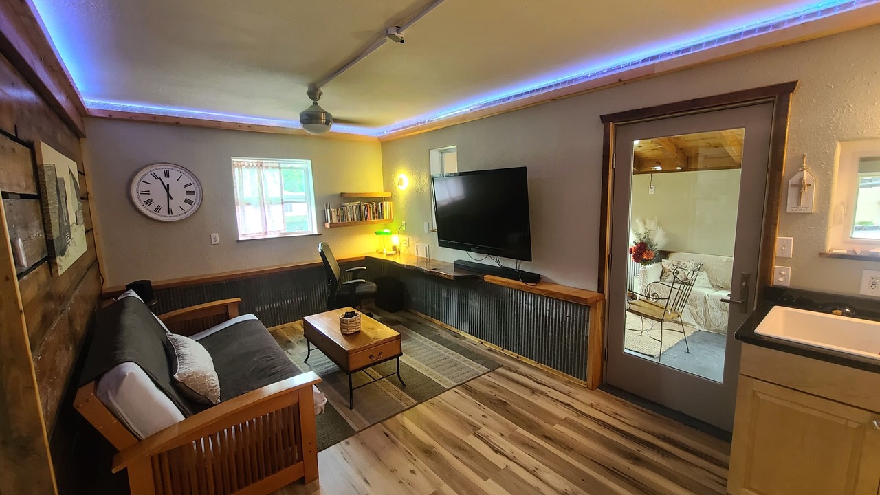 Photo of Livingroom in Dubuque