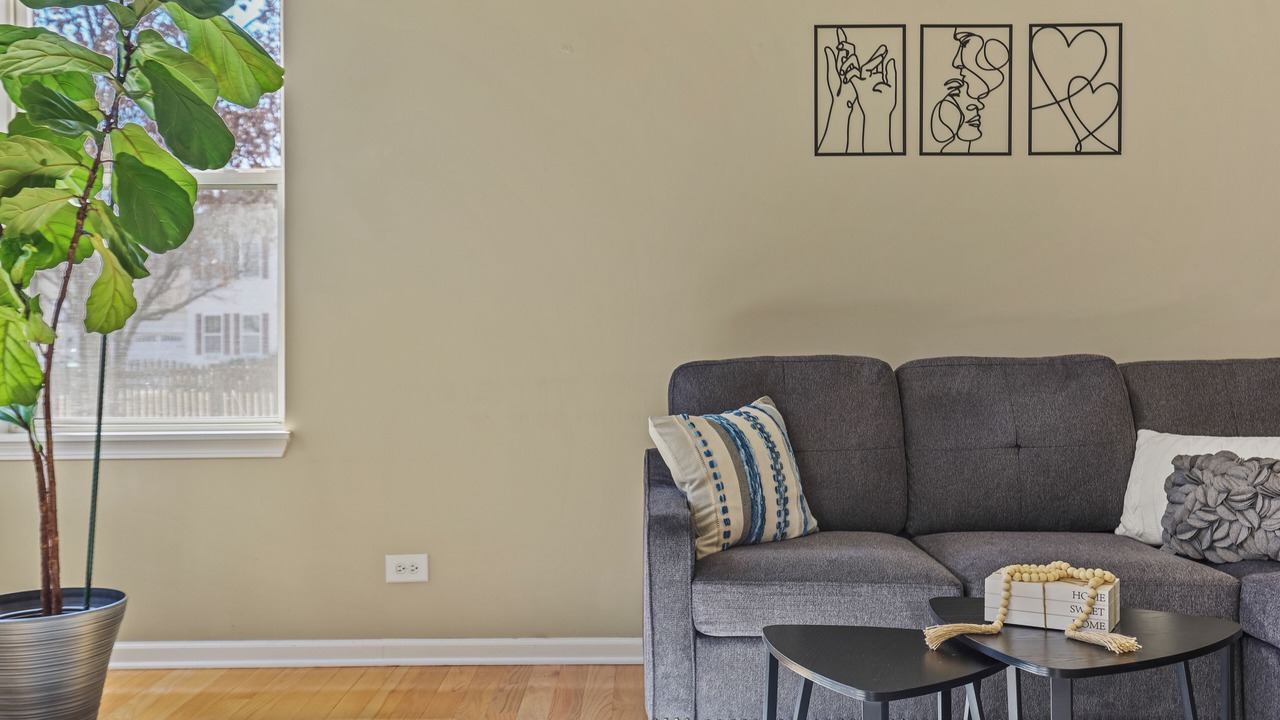 Photo of Livingroom in West Chicago