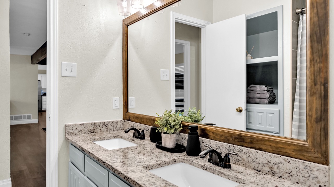 Photo of Bathroom in South Arlington