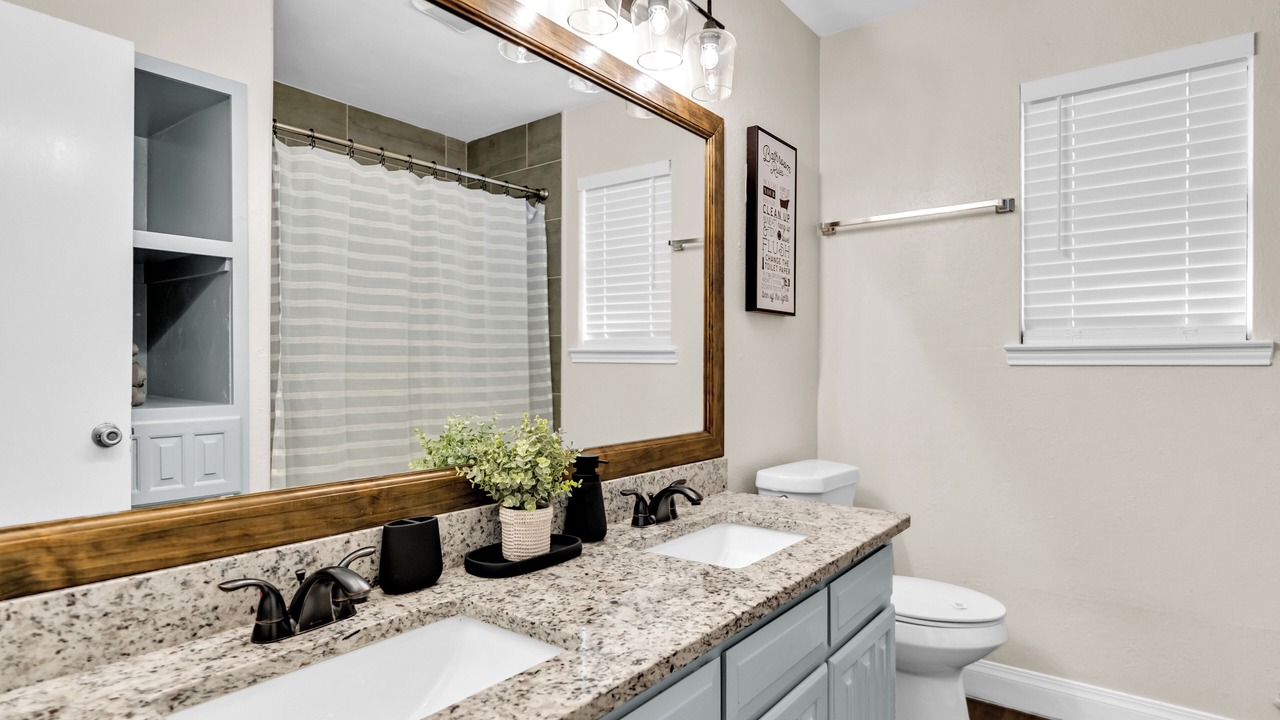 Photo of Bathroom in South Arlington