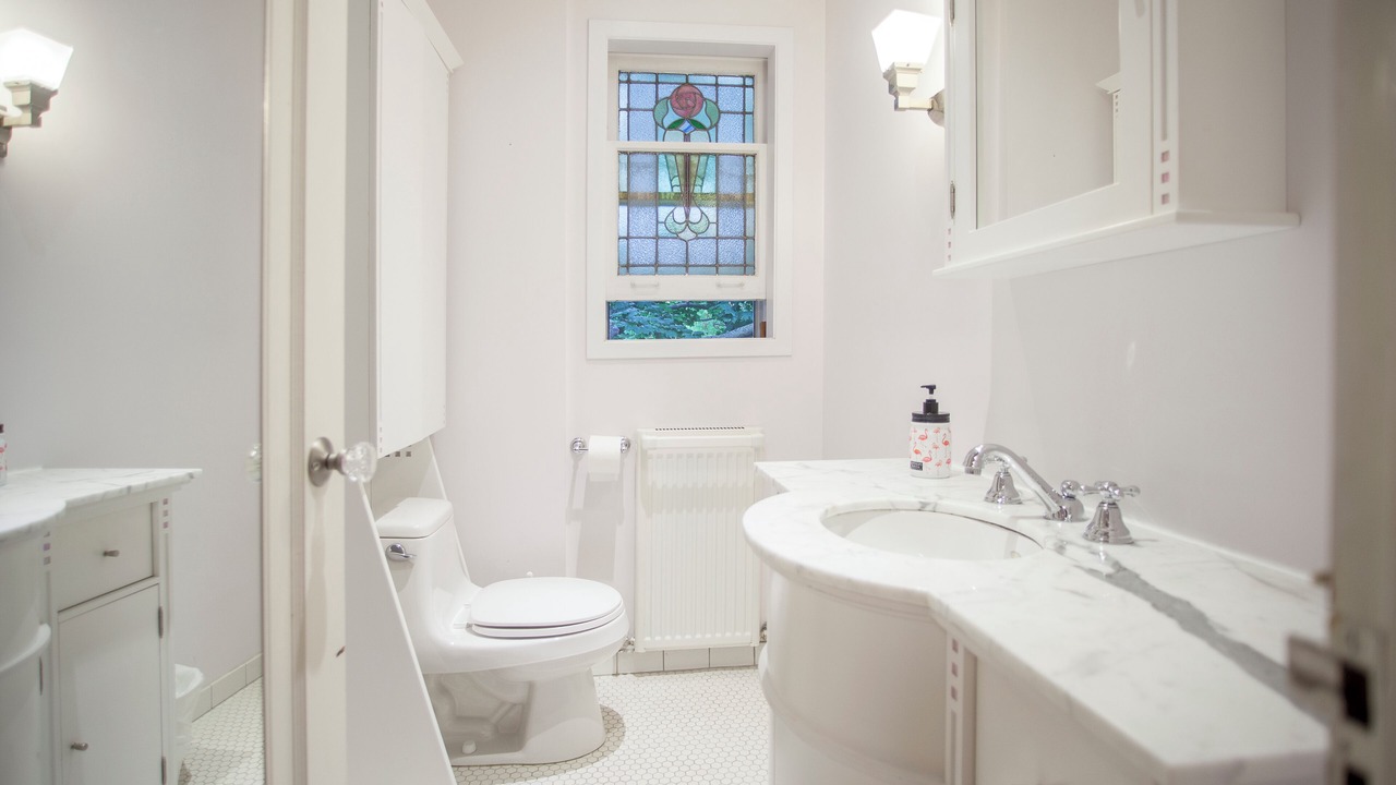 Photo of Bathroom in Cedarvale