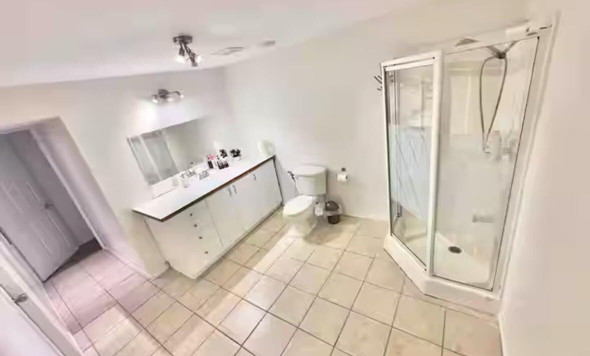 Photo of Bathroom in Laval