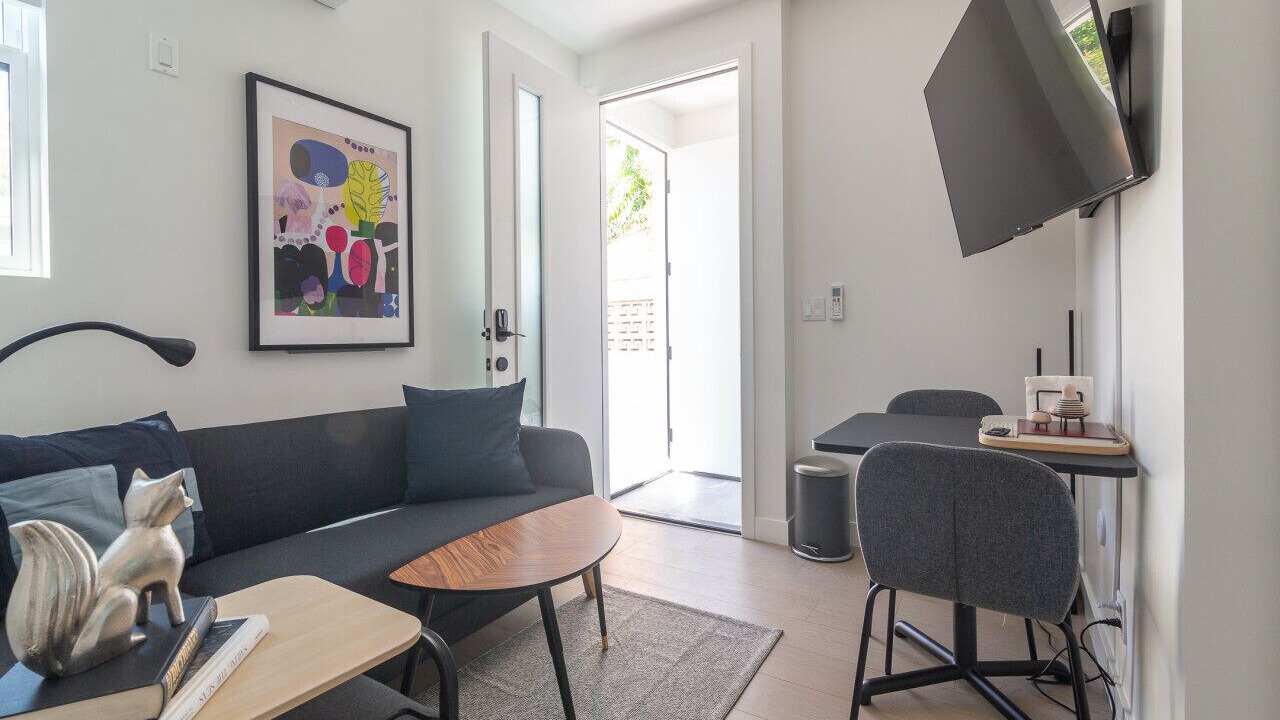 Photo of Livingroom in NoHo Arts District