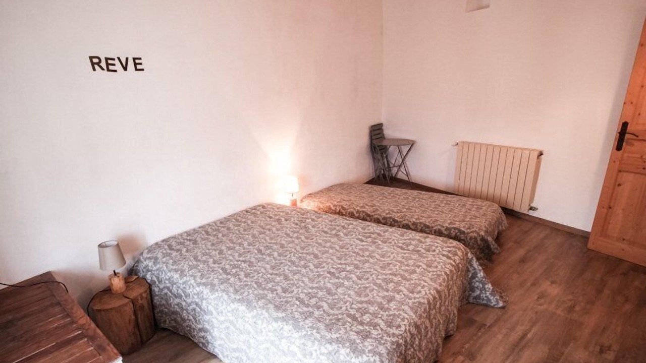 Photo of Bedroom in Orsan