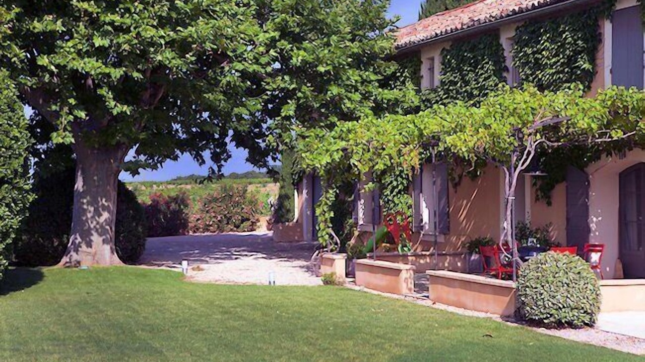 Photo of Outdoor in Violes
