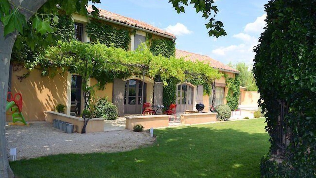 Photo of Outdoor in Violes