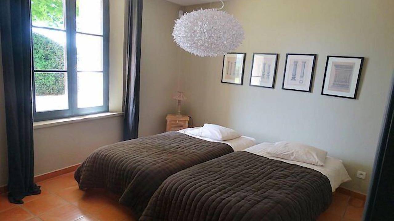 Photo of Bedroom in Violes