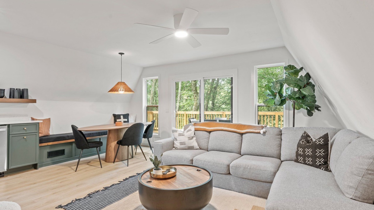 Photo of Livingroom in Tullahoma