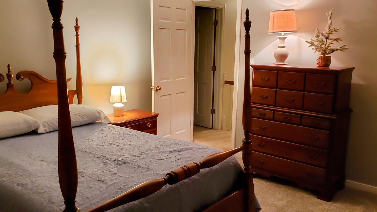 Photo of Bedroom in Lowesville