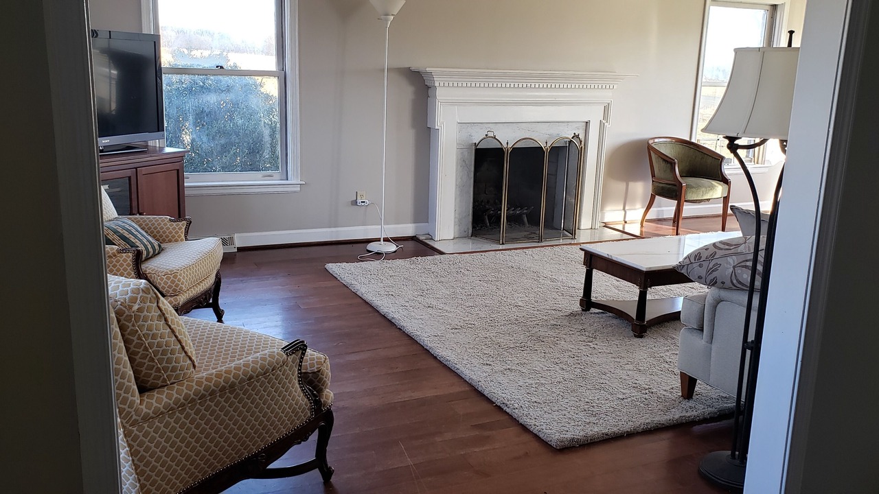 Photo of Livingroom in Lowesville