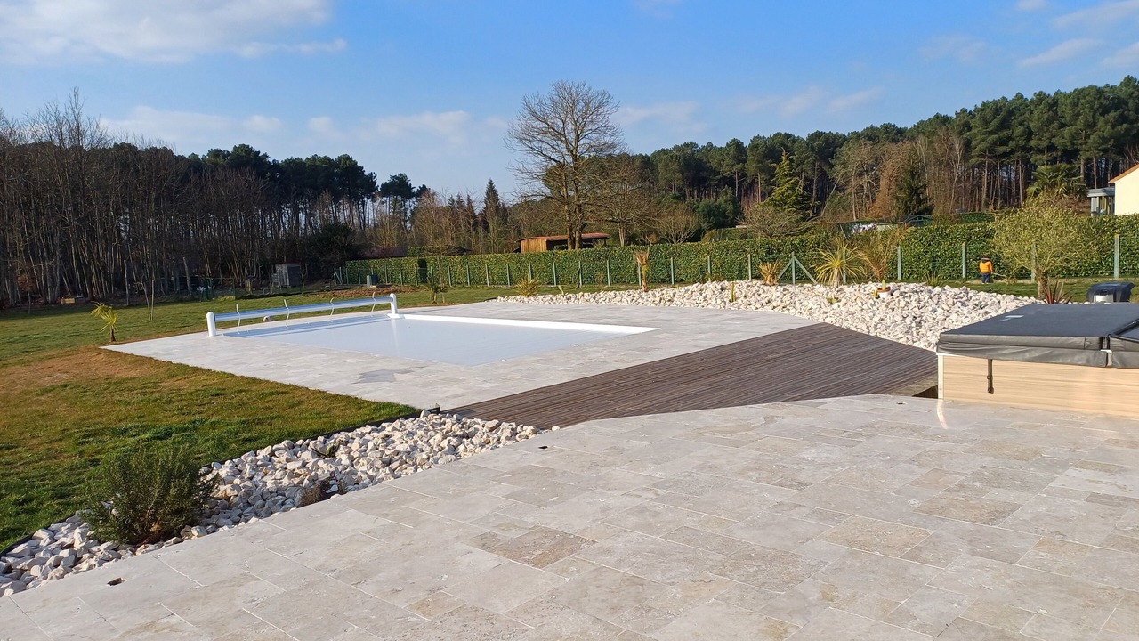 Photo of Outdoor in Cerans-Foulletourte
