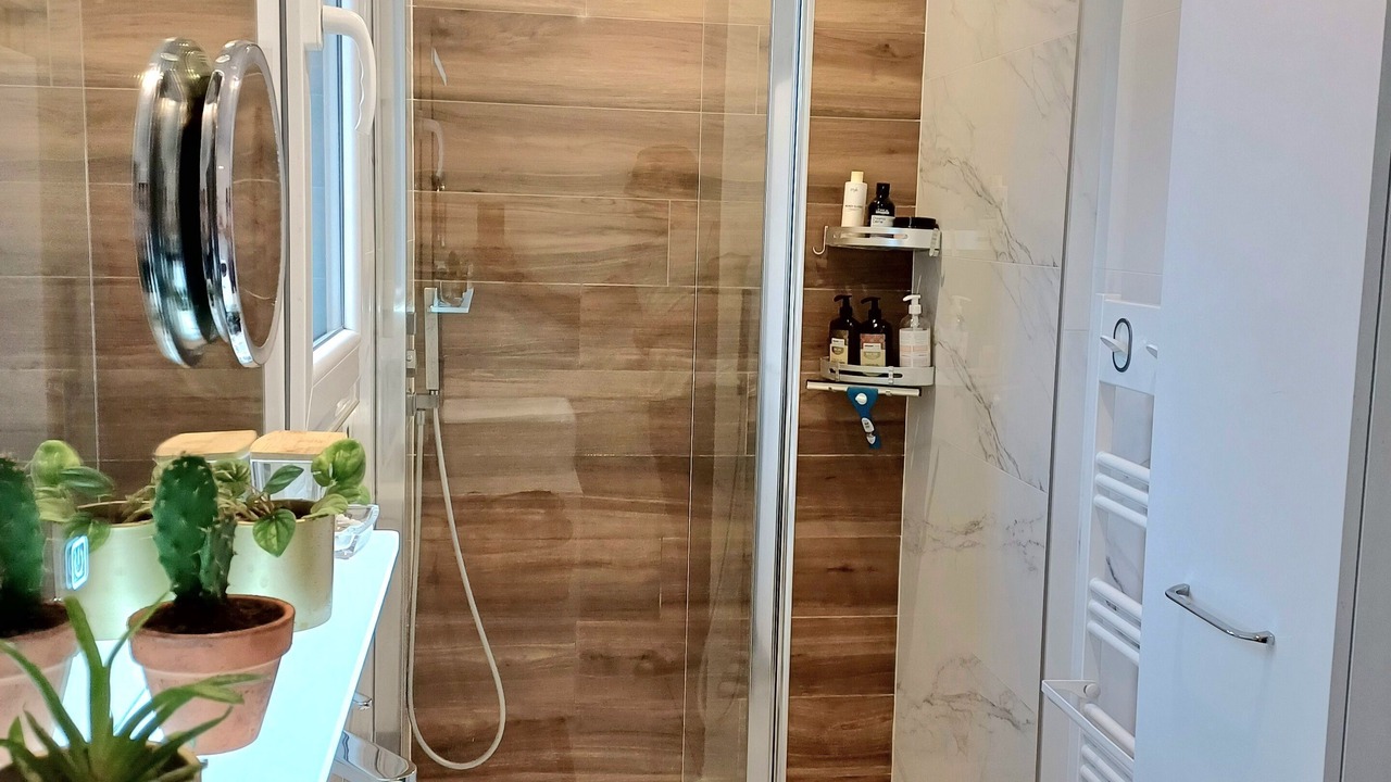 Photo of Bathroom in Cerans-Foulletourte