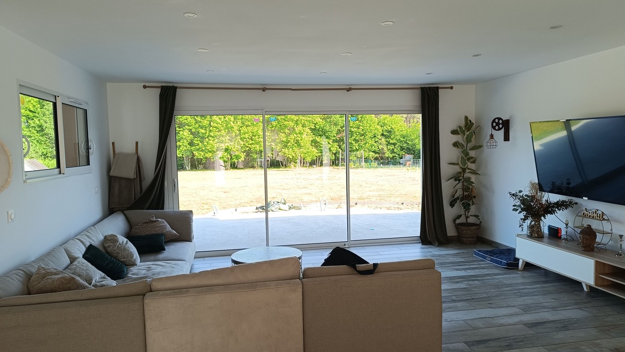 Photo of Livingroom in Cerans-Foulletourte