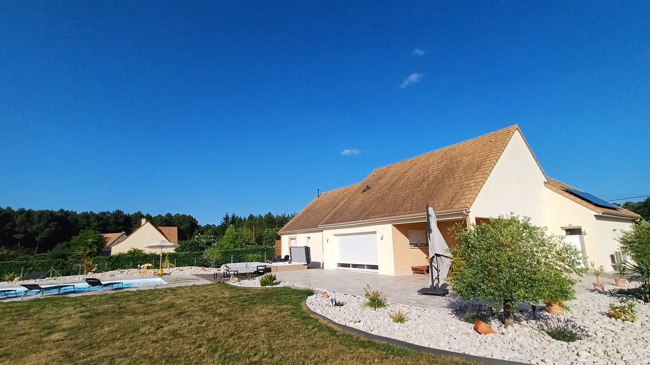 Photo of Outdoor in Cerans-Foulletourte