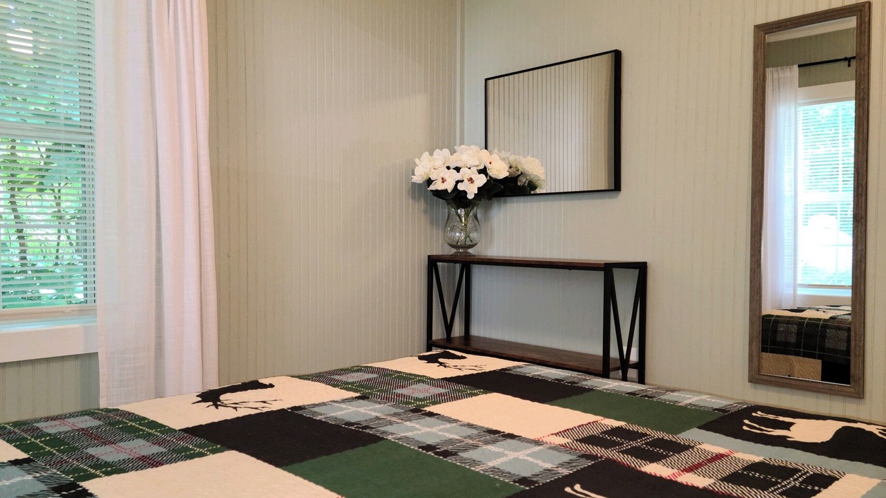 Photo of Bedroom in Carson Springs