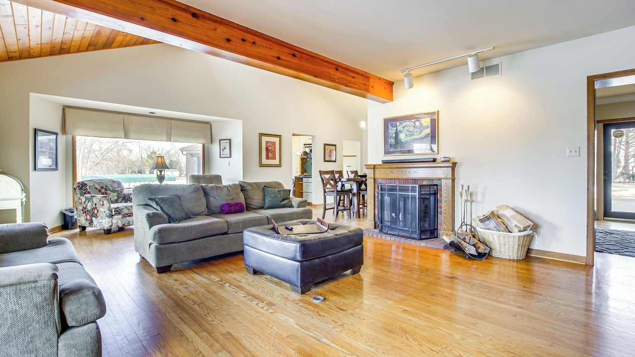 Photo of Livingroom in Menasha