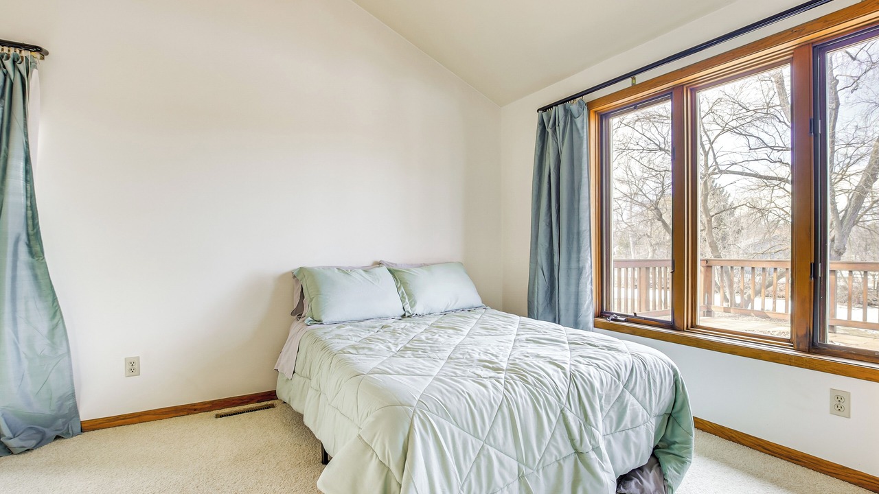 Photo of Bedroom in Menasha