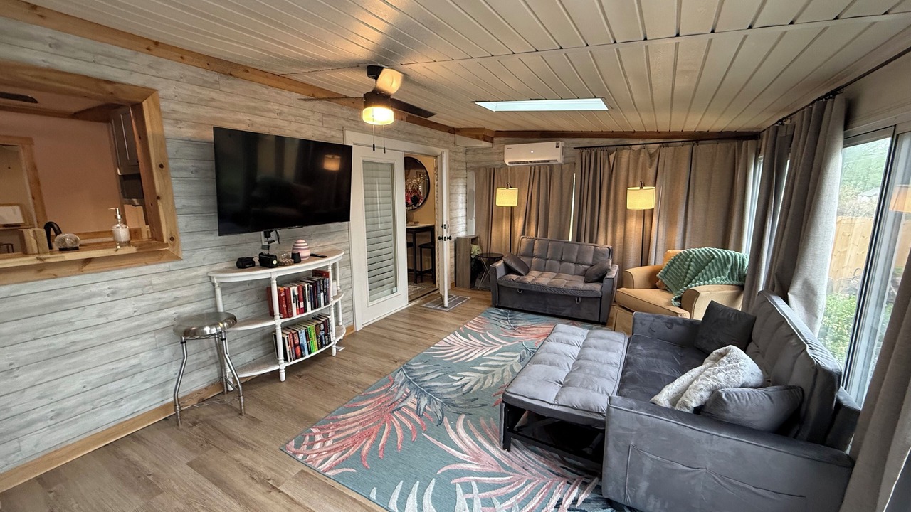 Photo of Livingroom in Tulsa