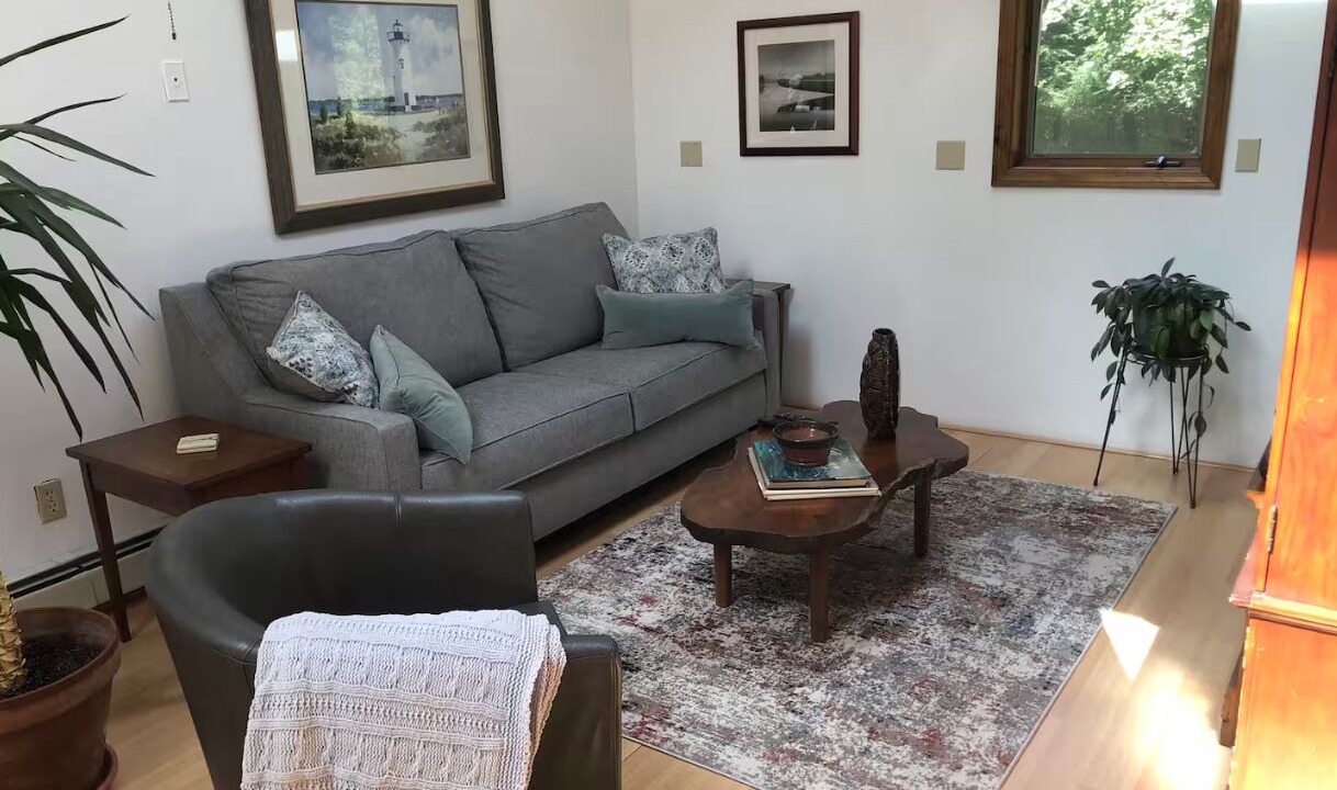 Photo of Livingroom in Tiverton