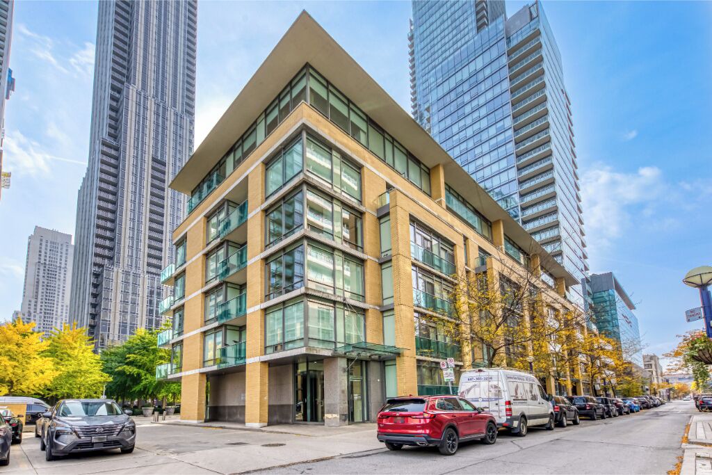 Photo of Outdoor in Yorkville