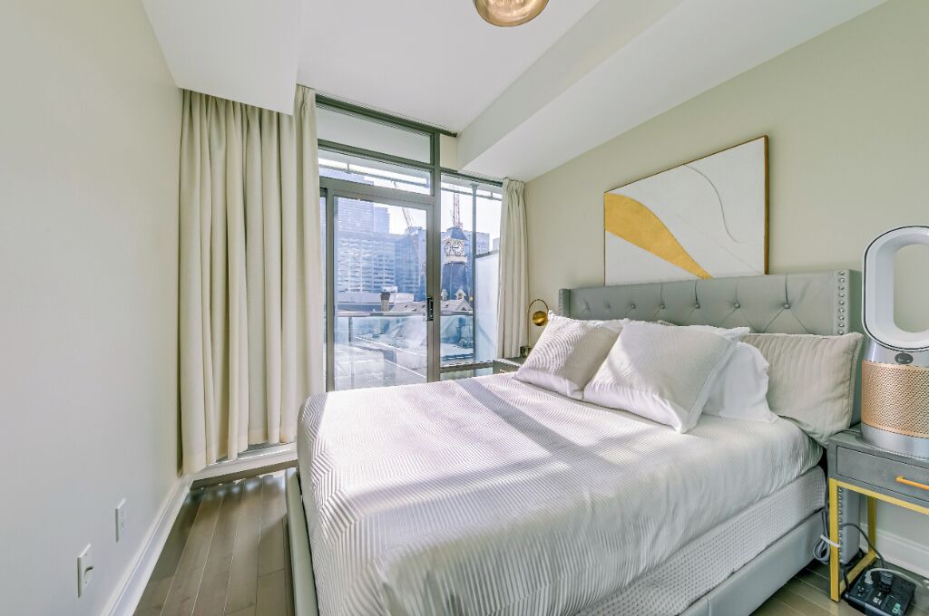 Photo of Bedroom in Yorkville
