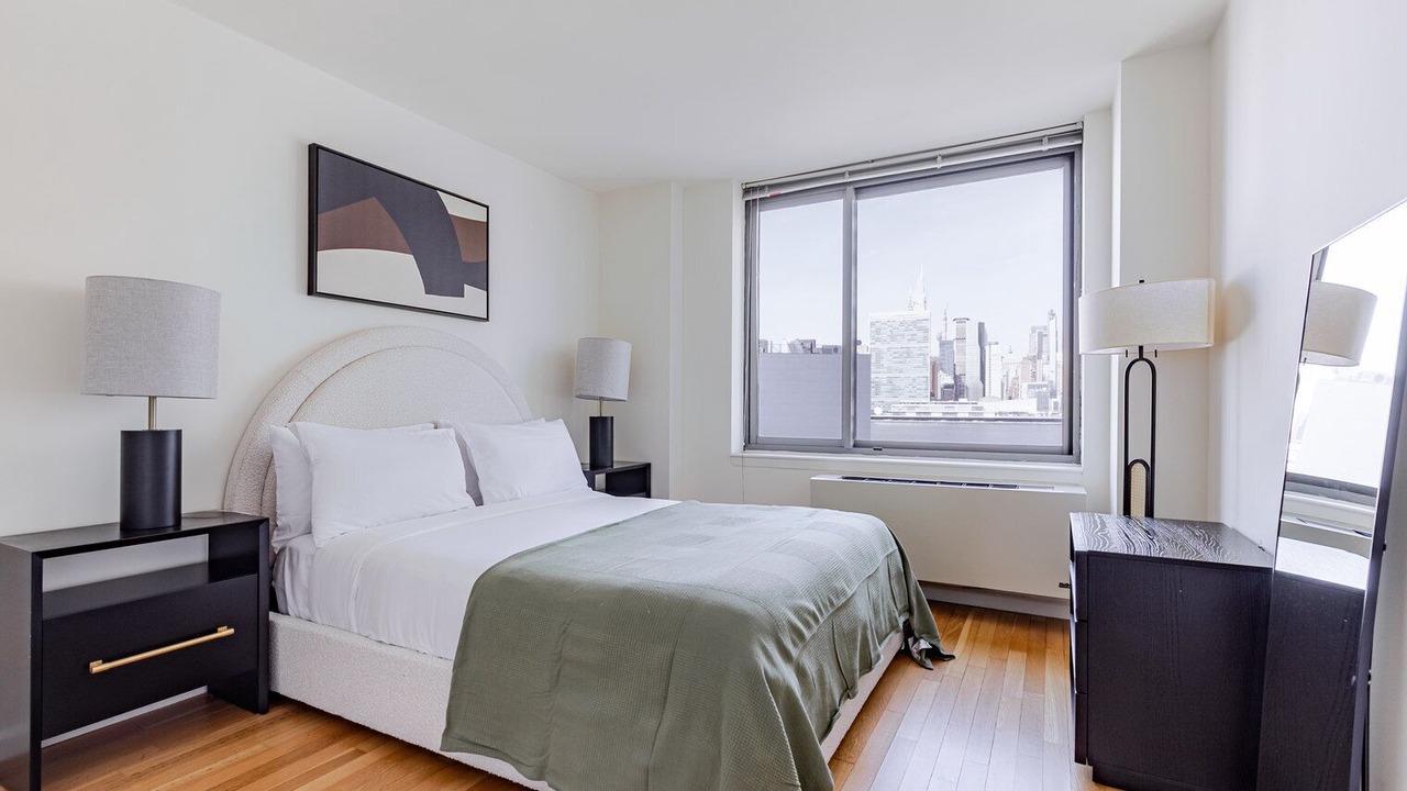 Photo of Bedroom in Hunters Point