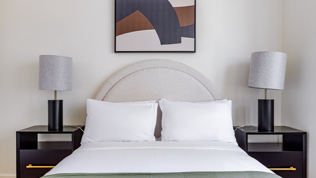 Photo of Bedroom in Hunters Point