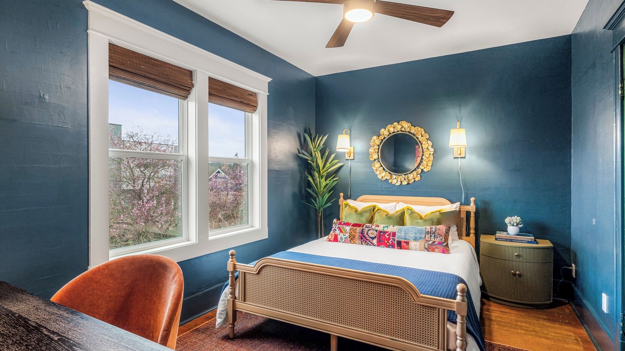 Photo of Others in Ballard