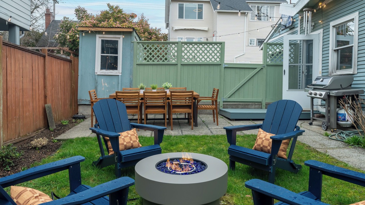 Photo of Others in Ballard