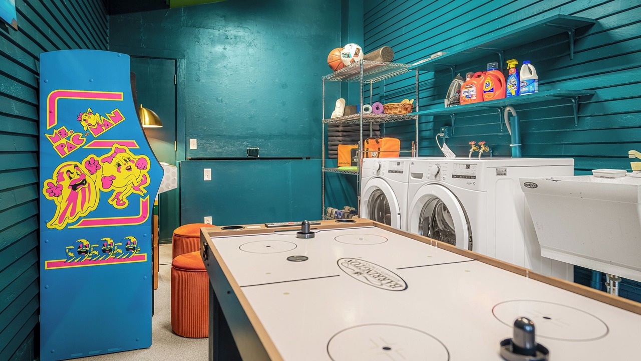 Photo of Others in Ballard