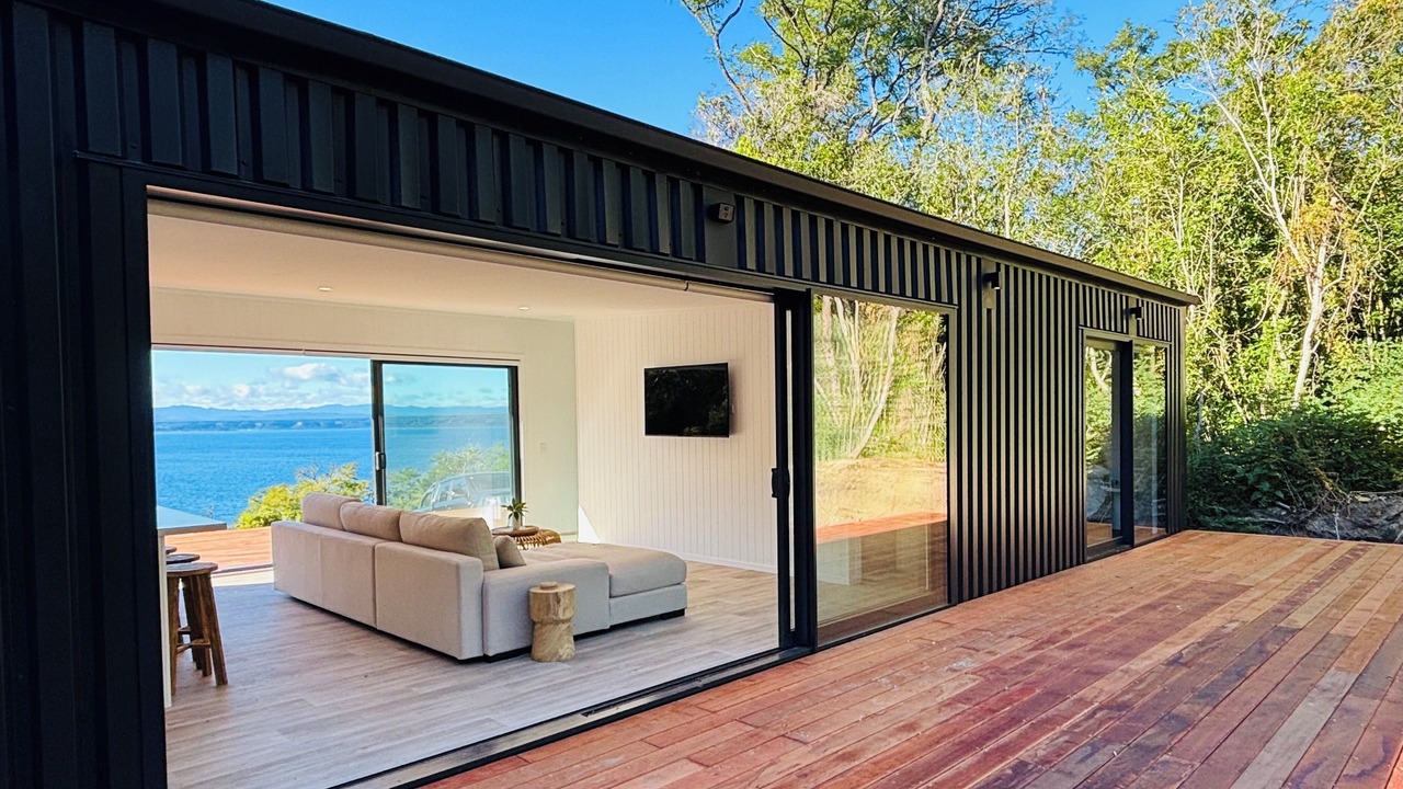 Photo of Patio Balcony in Acacia Bay
