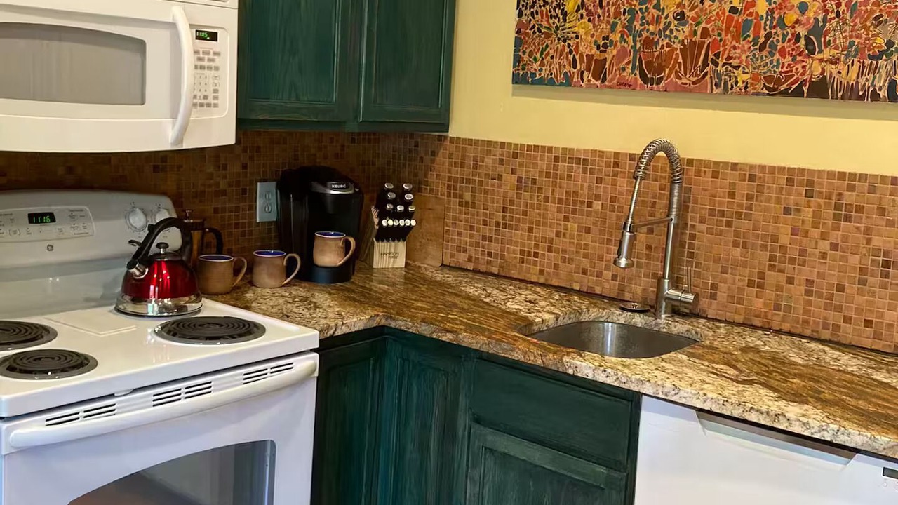 Photo of Kitchen in Circle D-KC Estates