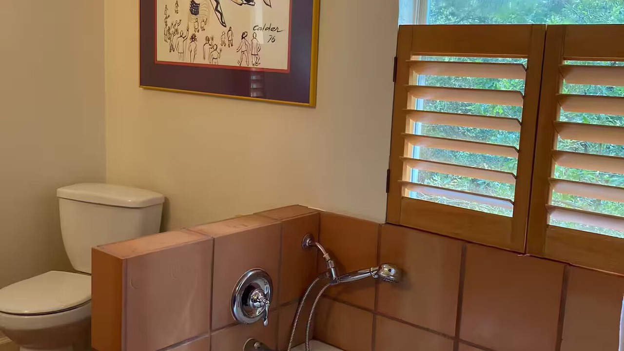 Photo of Bathroom in Circle D-KC Estates
