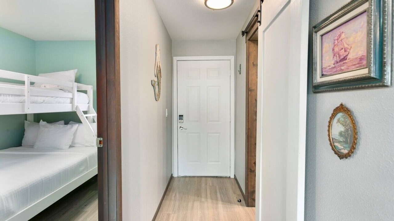 Photo of Bedroom in Grayland