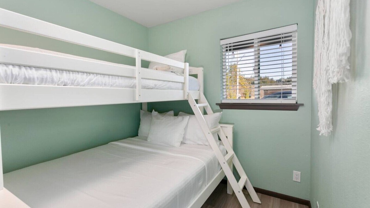 Photo of Bedroom in Grayland