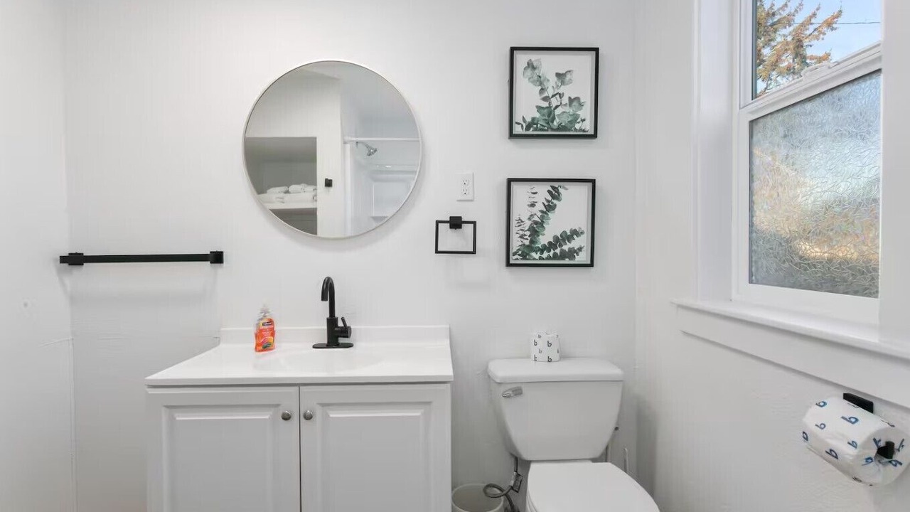 Photo of Bathroom in Grayland