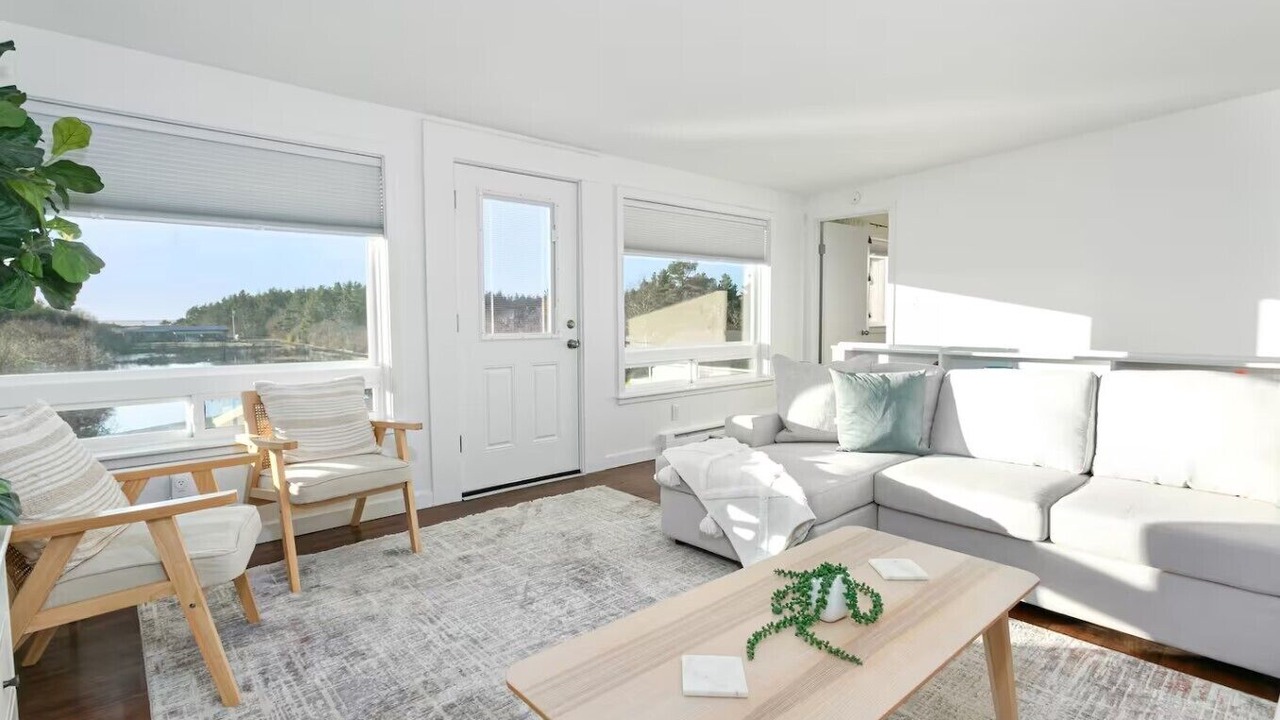 Photo of Livingroom in Grayland