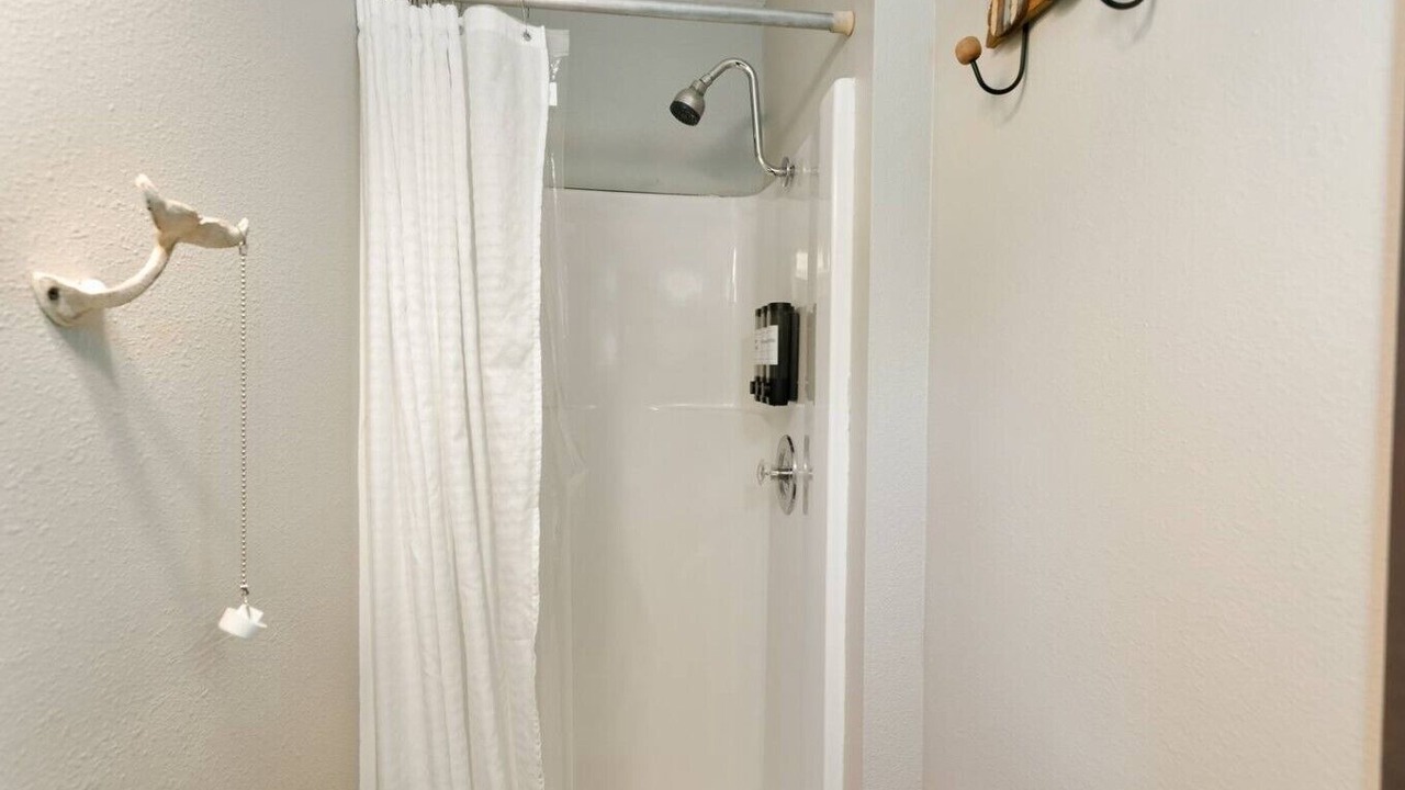 Photo of Bathroom in Grayland