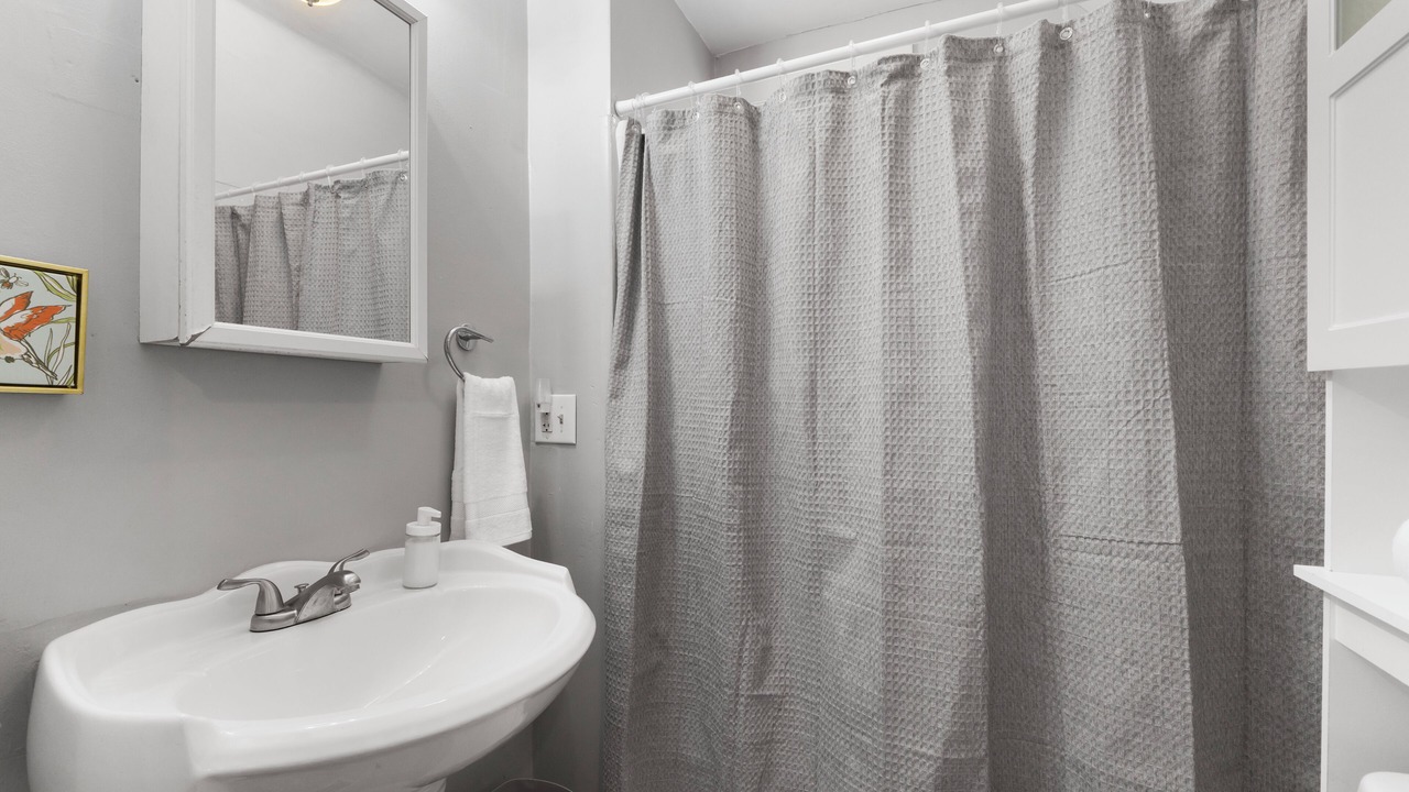 Photo of Bathroom in Benton Park