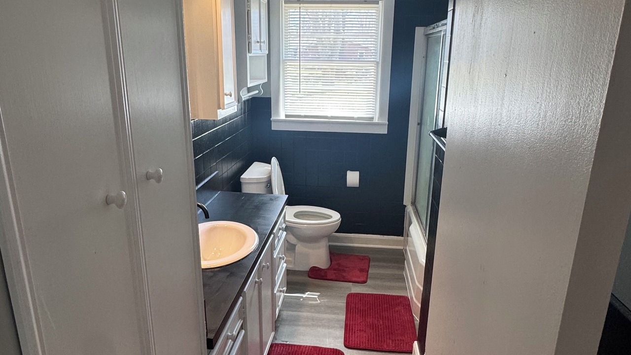 Photo of Bathroom in Hollandale
